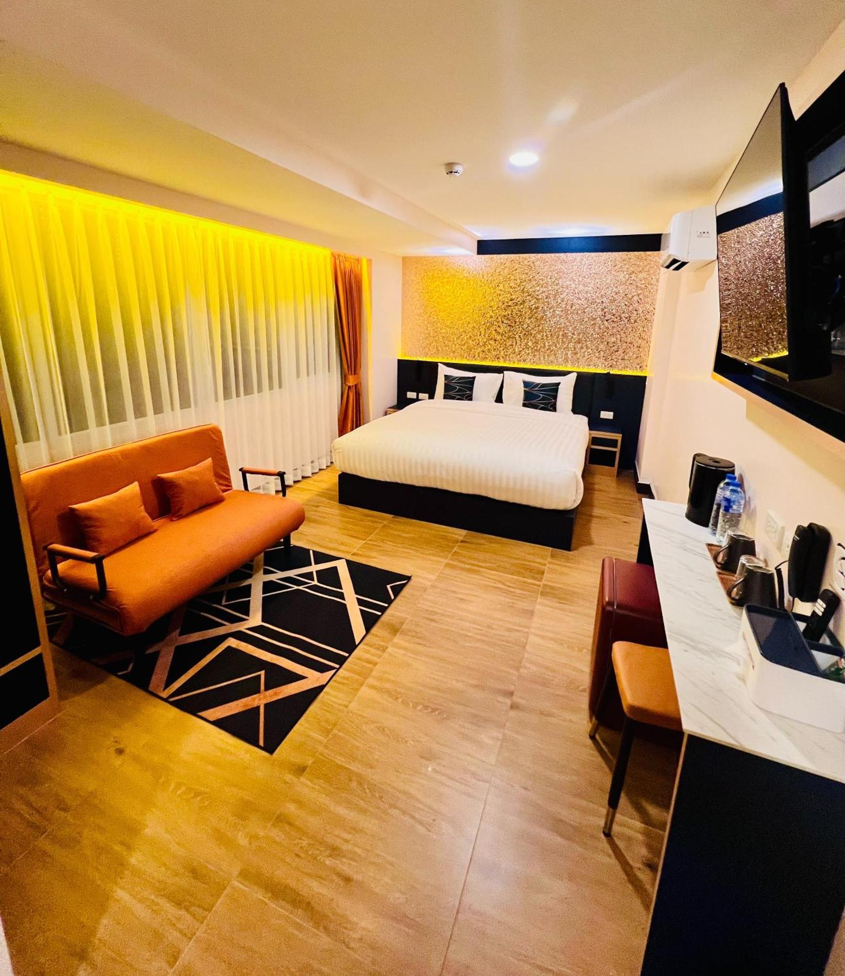 Emiri Hotel - Nana Bangkok Exteriör bild