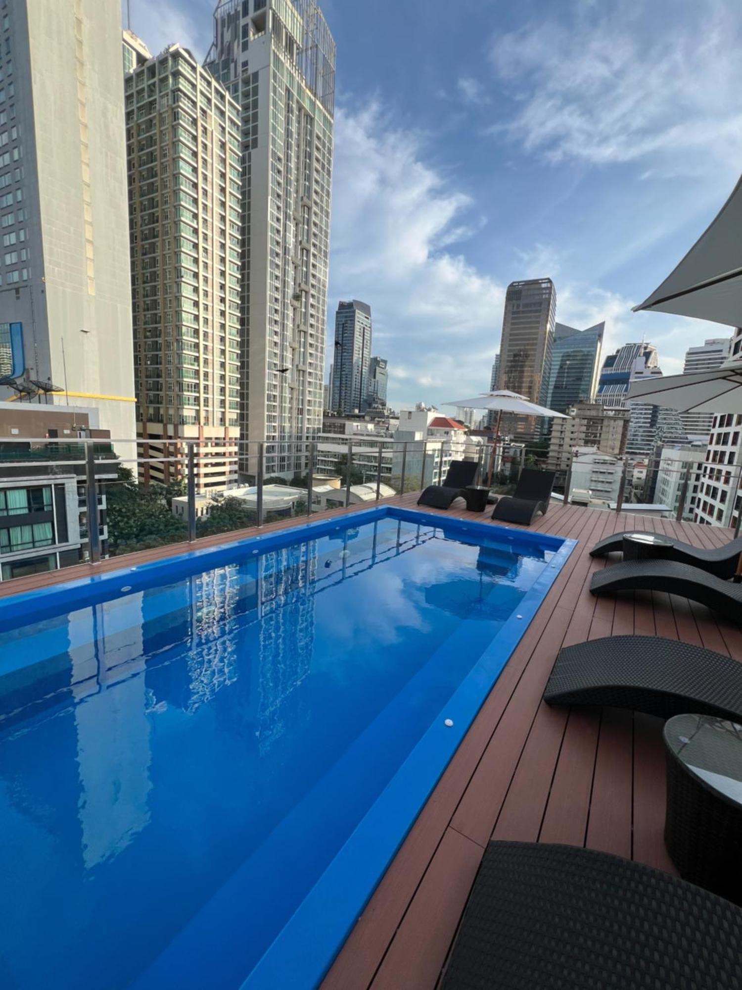 Emiri Hotel - Nana Bangkok Exteriör bild